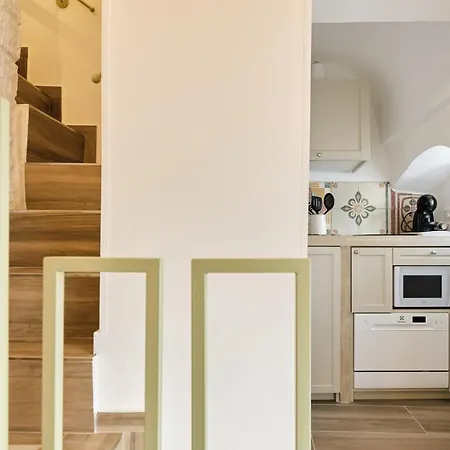 Dimora Bonasforza Luxury Апартаменты *